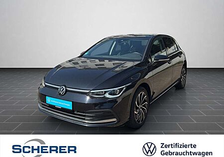 VW Golf Volkswagen VIII ACTIVE 2.0 TDI DSG KAMERA HK PANO IQ.D