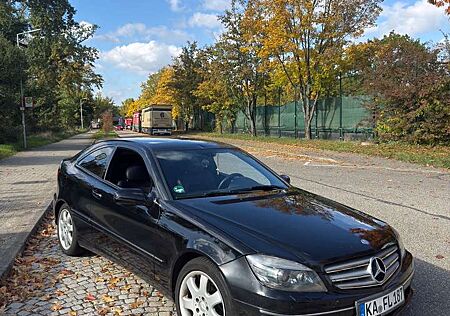 Mercedes-Benz CL 220