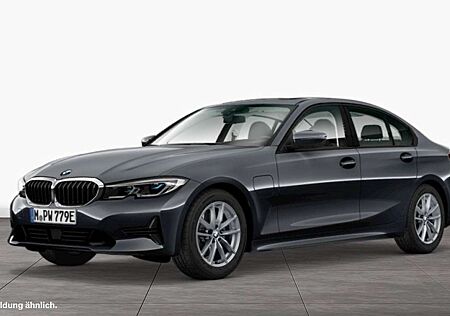 BMW 330 e Limousine*Drive Assist*Stop&Go*Laser*Glasdach*He