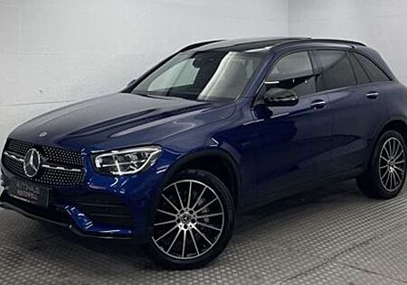 Mercedes-Benz GLC 300 e 4M AMG NIGHT PANO+HUD+MEMORY+BURMESTER
