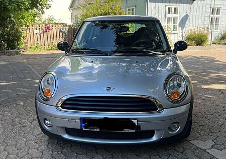 Mini ONE , Panoramadach, Sitzheizung, TÜV neu