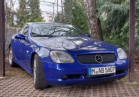 Mercedes-Benz SLK 230 AMG Vollausst. Designo