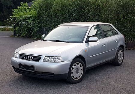 Audi A3 1.6 Ambiente