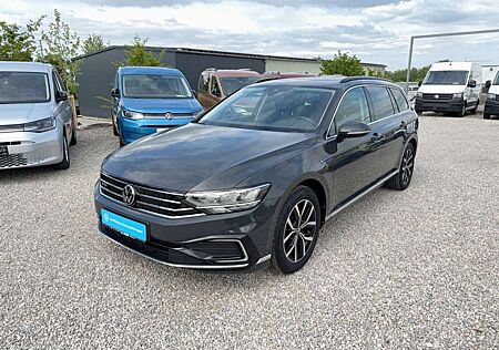 VW Passat Variant Volkswagen GTE Rückfahrkamera Massage SpurH