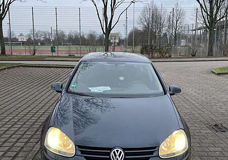 VW Golf Volkswagen 1.6 Automatik Comfortline