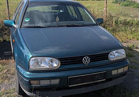 VW Golf Volkswagen 1.6 Trendline