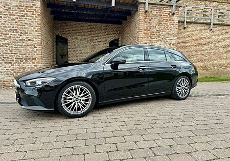 Mercedes-Benz CLA 200 Shooting Brake 7G-DCT