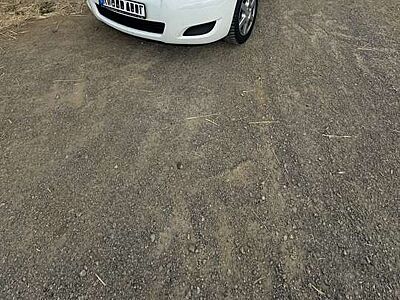 Toyota Yaris 1.0 VVT-i TÜV 04/28