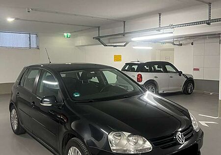 VW Golf Volkswagen 1.6 Tour TÜV bis 08.2026!Neus ÖIL.Servicebuch!