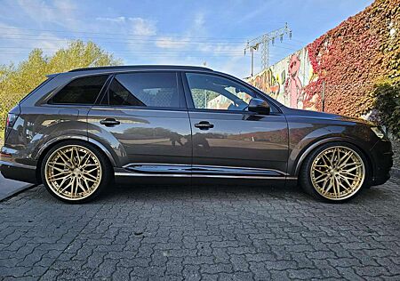 Audi SQ7 4.0 TDI 7-SITZER / STHZG / NIGHT
