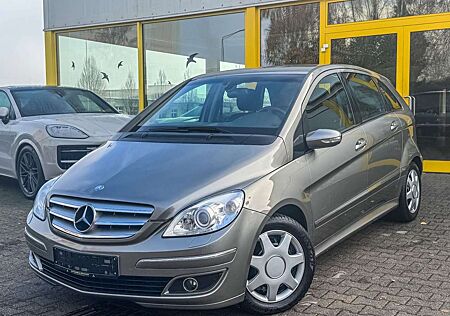 Mercedes-Benz B 200 *SPORTPAKET*PDC*BI-XENON*AUTOMATIK