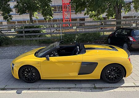 Audi R8 Spyder V10 plus 5.2 FSI quattro S tronic