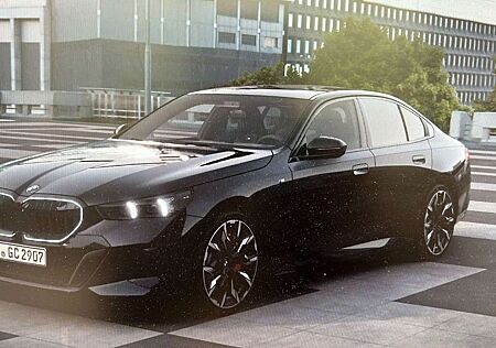 BMW 540 d xDrive*M SPORT PRO*360°*PD*AHK*STHZ*B&W*LED