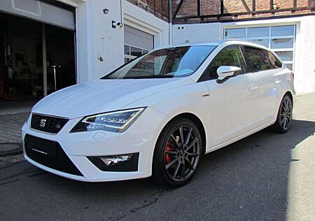 Seat Leon ST 2.0TDI 110kW **FR-Sport**LED/Leder/AHK