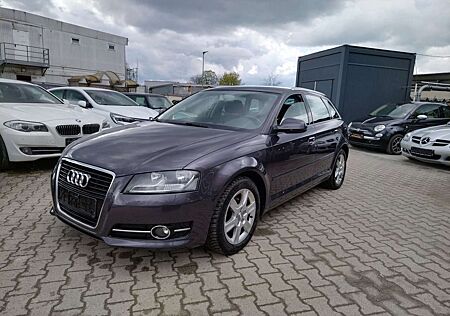 Audi A3 Sportback 1.6 TDI Attraction*KLIMAAUTO*TEMPOM