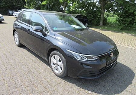 VW Golf Volkswagen Life 1.0 eTSI DSG KLIMA LED ALU GJR APS SITZHZG AP