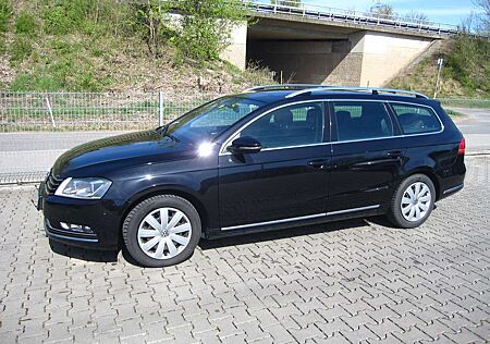 VW Passat Variant Volkswagen 2.0 TDI Highline Panorama,Leder Nappa,Navi, Xenon