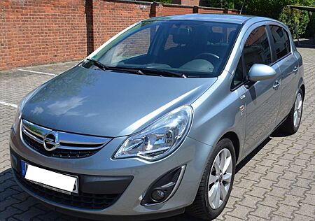 Opel Corsa 5-Türer 1.4 16V 150 Jahre