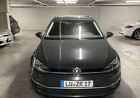 VW Golf Volkswagen 1.6 TDI (BlueMotion Technology) DSG Comfortline