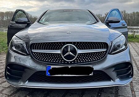Mercedes-Benz 200 AMG-Line 9G TRONiC