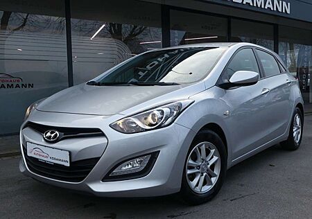 Hyundai i30 FIFA World Cup Edition 1.4i*SHZ*PDC*Klima
