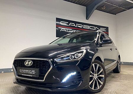 Hyundai i30 cw Premium *Navi*Pano*ACC*