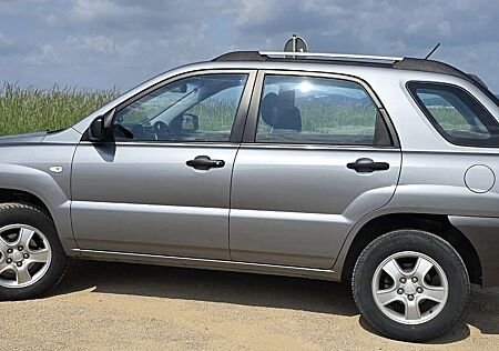 Kia Sportage LX 2WD