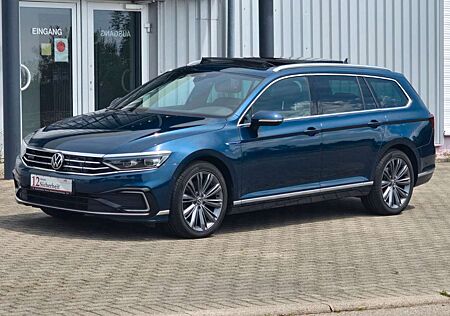 VW Passat Variant Volkswagen Passat GTE/R-LINE/NAVI/360°/PANORAMA/DIGITACHO