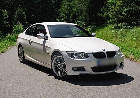 BMW 320d 320 xDrive Coupe Aut. E92 LCI