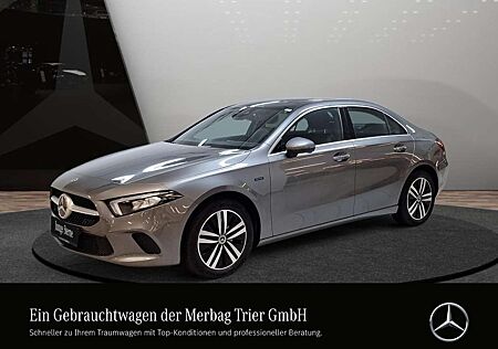 Mercedes-Benz A 250 e Progressive Pano LED MBUX Highend Kamera