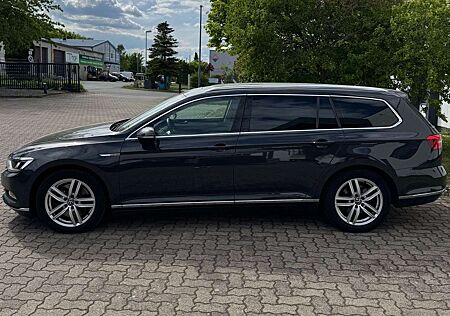VW Passat Variant Volkswagen 2.0 TDI SCR 4Motion DSG (BMT) Highl
