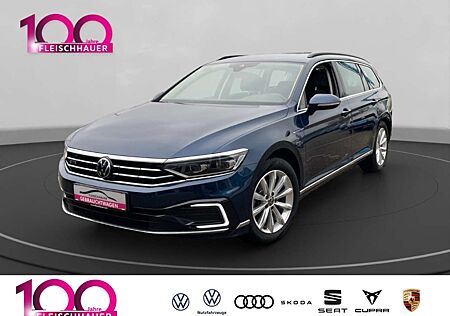 VW Passat Variant Volkswagen GTE StandHZG AHK-klappbar Navi Massagesitze LED AC