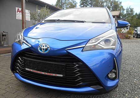Toyota Yaris Hybrid Team D 1.Hand Top Ausstattung!!