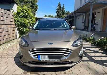 Ford Focus Turnier 1.0 EcoBoost Start-Stopp-System TREN