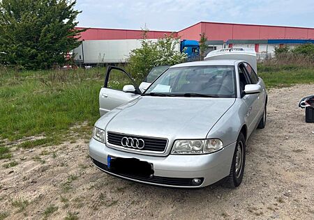 Audi A4 Avant 1.6