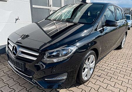 Mercedes-Benz B 180 NAVI/SHZ/AHK/PARKSENSOREN/GARANTIE