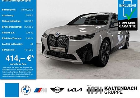 BMW iX xDrive40 Sport PANO AHK HUD 360° LASER LED