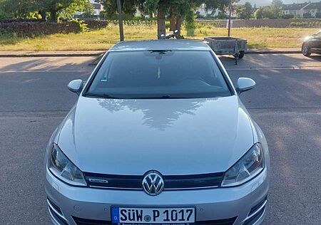 VW Golf Volkswagen 1.6 TDI BlueMotion Technology Lounge
