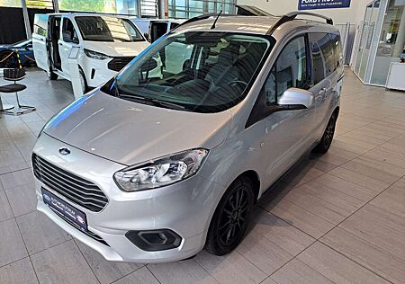 Ford Tourneo Courier 1.0 EB Titanium Navi RFK PDC