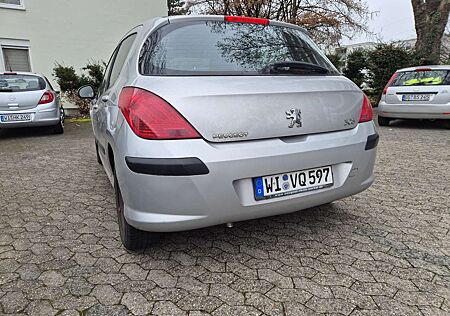 Peugeot 308 120 VTi Premium