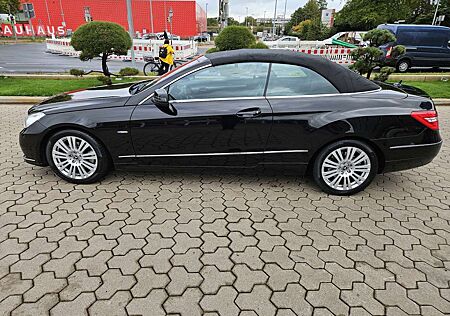 Mercedes-Benz E 200 Cabrio BlueEFFICIENCY Elegance