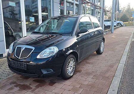 Lancia Ypsilon 1.2 8V Argento Klima