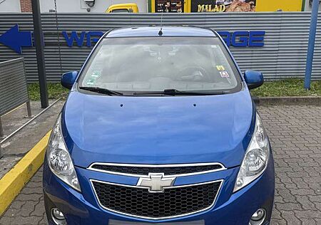 Chevrolet Spark 1.0 LS in Blau