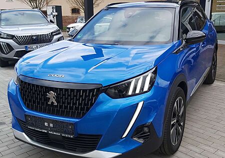 Peugeot 2008 GT Pack-114 W/155PS-AHK-SHZ-Park Assist-wenig KM!