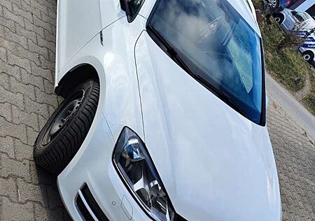 VW Golf Volkswagen 1.6 TDI BlueMotion Technology Lounge