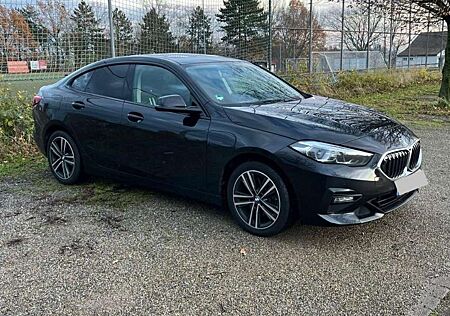 BMW 218 i Sport Line