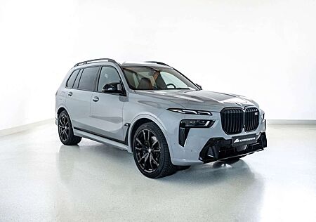 BMW X7 M60i M SPORT PRO EXKLUSIV DRIV+PARK B&W 6SITZ