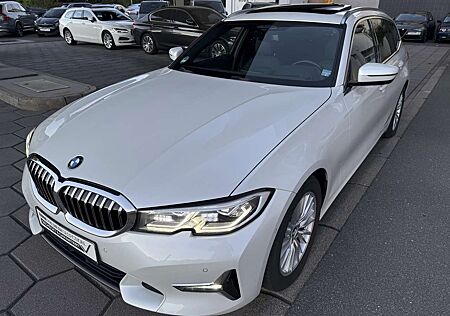 BMW 330 i Luxury Line Laser H&K Panorama Standheizung
