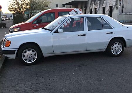 Mercedes-Benz E 280 280 E
