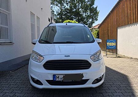Ford Tourneo Courier Titanium